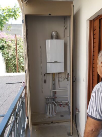 Κατασκευή σιδερένιας ντουλάπας για εξωτερικό αποθηκευτικό χώρο