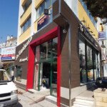 Τελικό αποτέλεσμα το κρεοπωλείο έτοιμο μετά την διαμόρφωση της πρόσοψης: